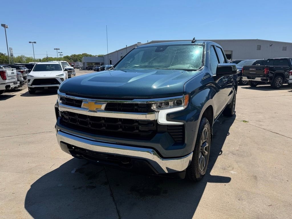 2024 Chevrolet Silverado 1500 LT 2FL 4X4 Crew Cab Short Box's photo