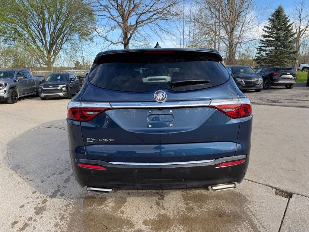 2023 Buick Enclave Essence