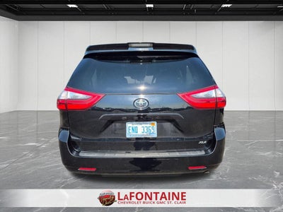 2020 Toyota Sienna XLE Auto Access Seat