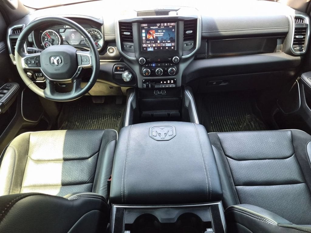 2022 RAM 1500 Laramie Crew Cab 4x2 5'7" Box
