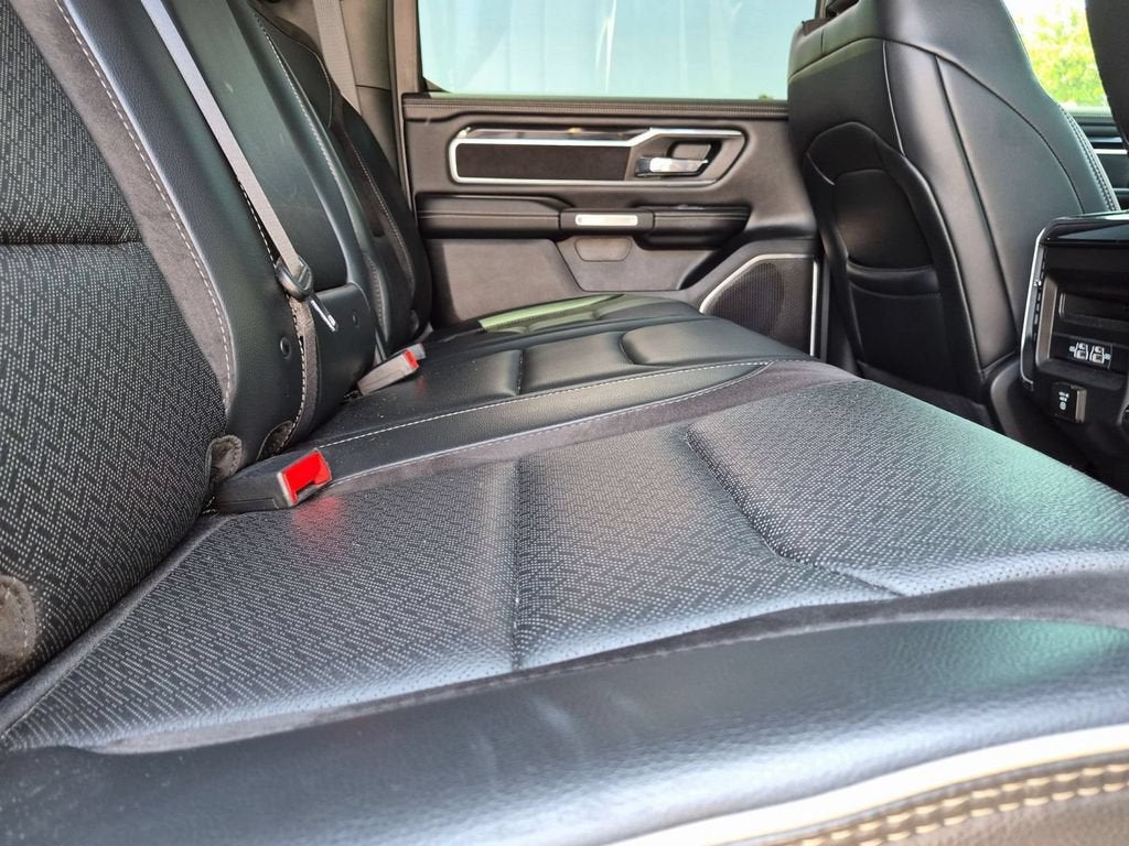 2022 RAM 1500 Laramie Crew Cab 4x2 5'7" Box