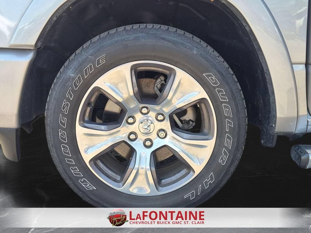 2022 RAM 1500 Laramie Crew Cab 4x2 5'7" Box