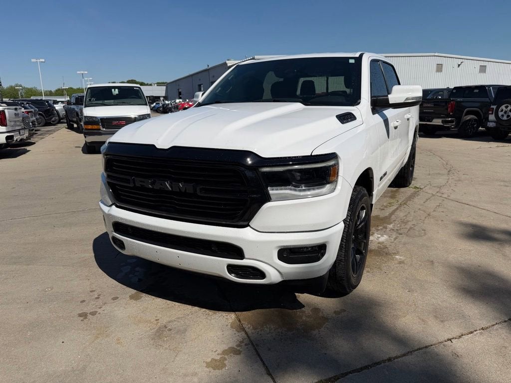 2020 RAM 1500 Big Horn/Lone Star 4x4 Crew Cab 5'7's photo