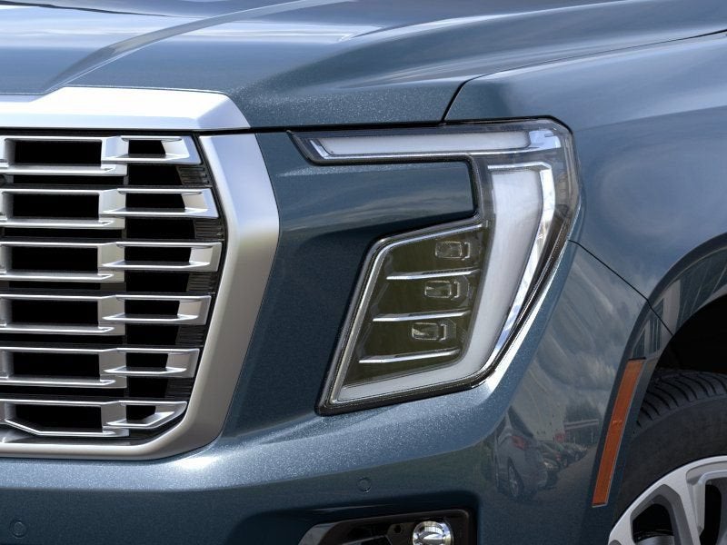 2026 GMC Yukon Denali - Photo 10