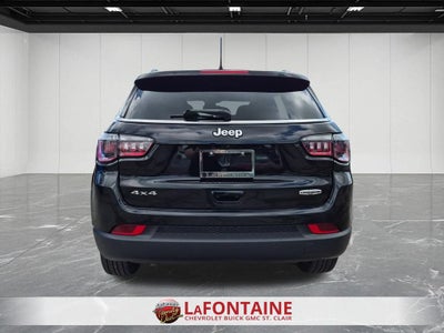 2023 Jeep Compass Latitude Lux FWD