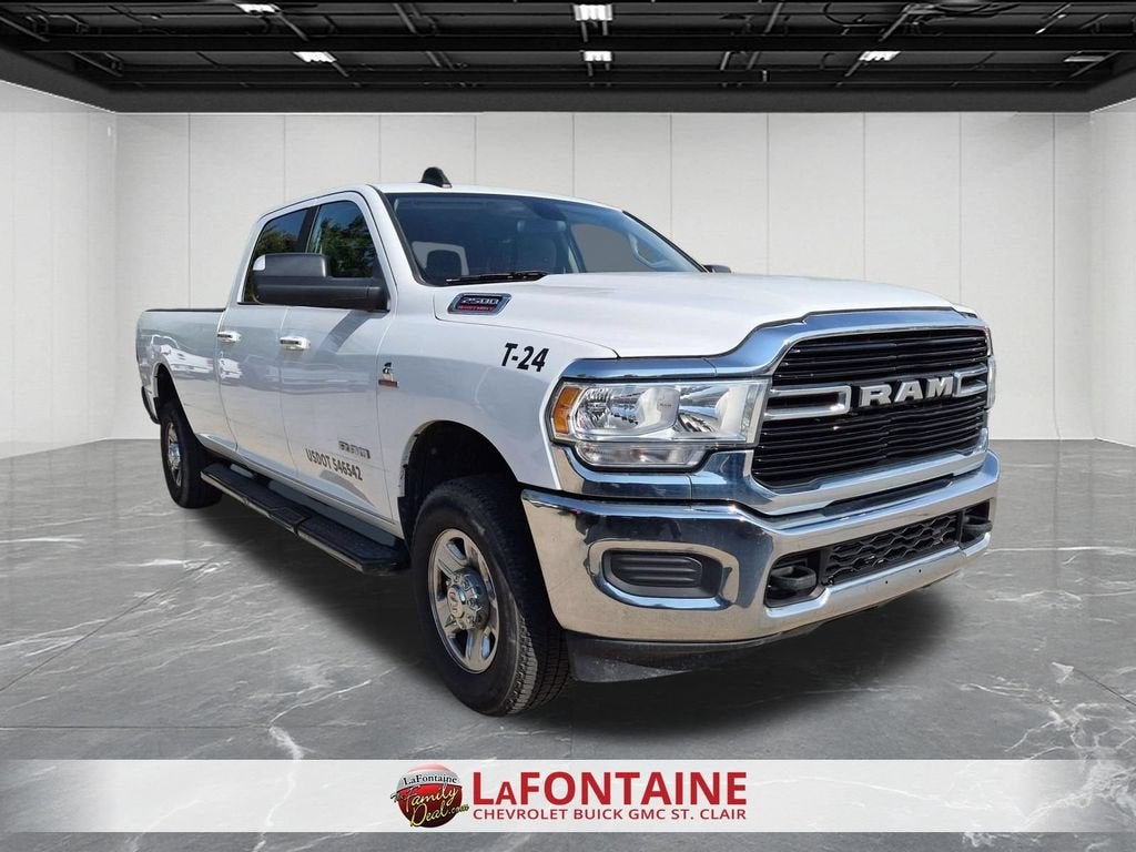 2019 RAM 2500 Big Horn Crew Cab 4x4 8' Box