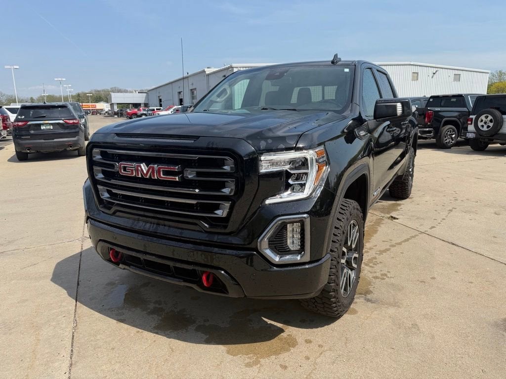 2022 GMC Sierra AT4 4WD Crew Cab Short Box's photo