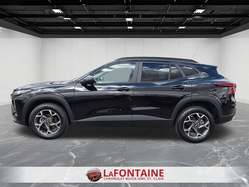 Used 2024 Chevrolet Trax LT with VIN KL77LHE25RC233444 for sale in China Township, MI